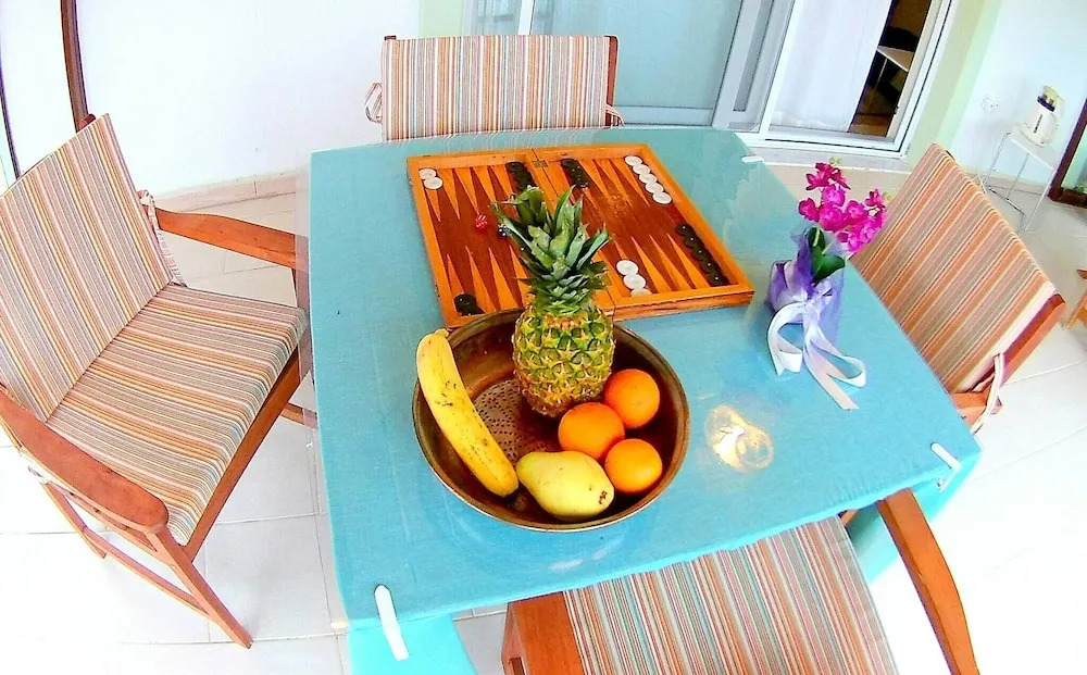 Family Friend Villa Pool 3b 1 Alacati Cesme