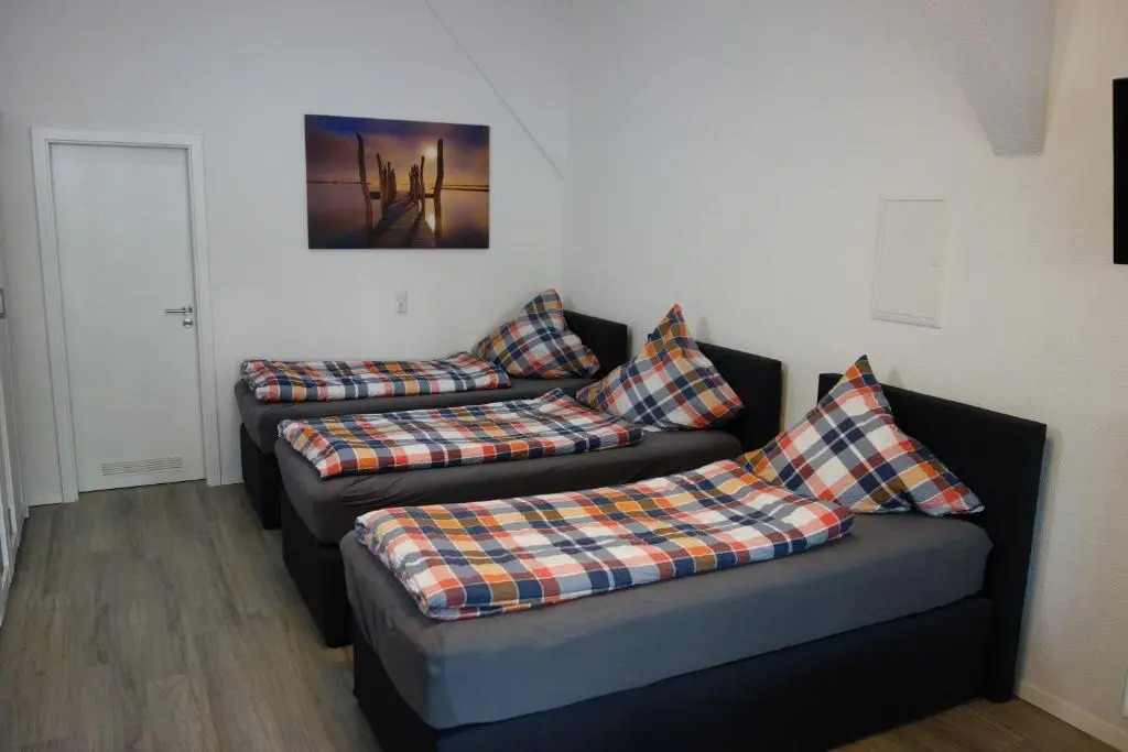 Race & Rest Apartments