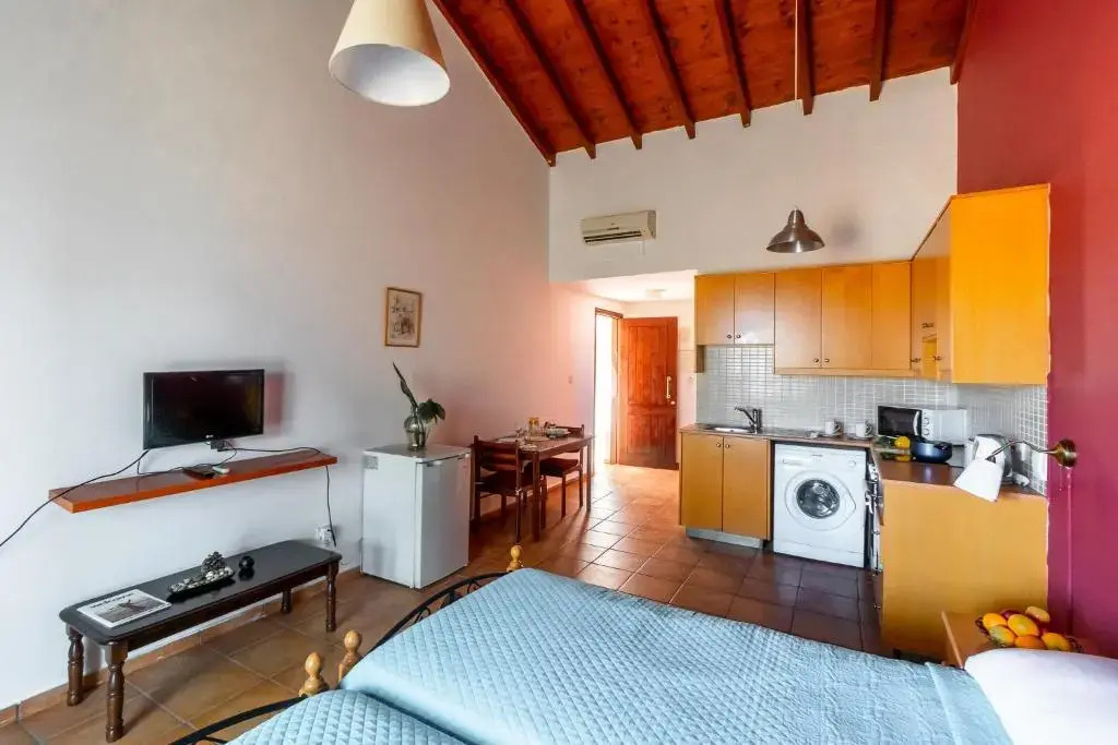 Kate's Latchi Beachfront Studio Apartment 1 by Ezoria