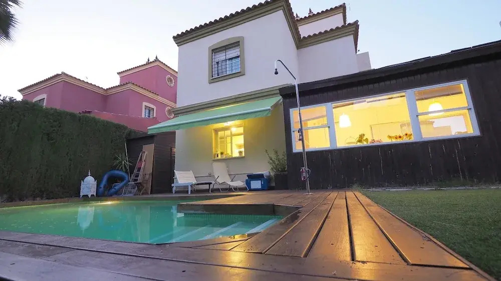 Villa With 4 Bedrooms in Tomares, With Private Pool, Enclosed Garden a