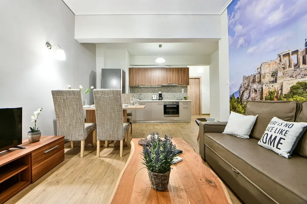 Serene n modern renovated flat
