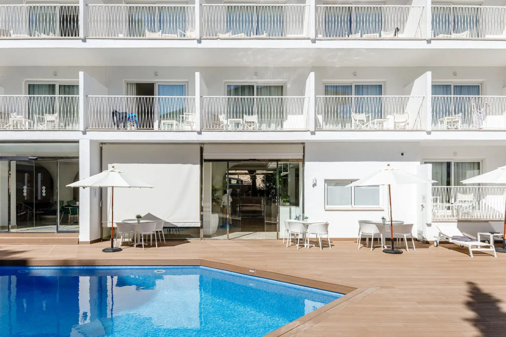Hotel Torá