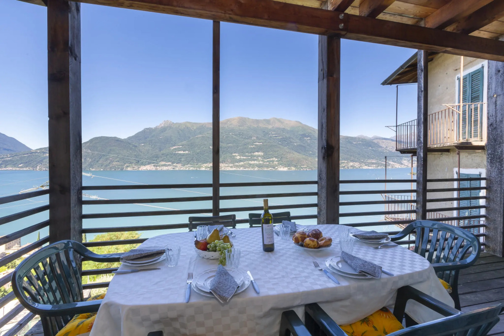 Paradiso del Lago Cristina