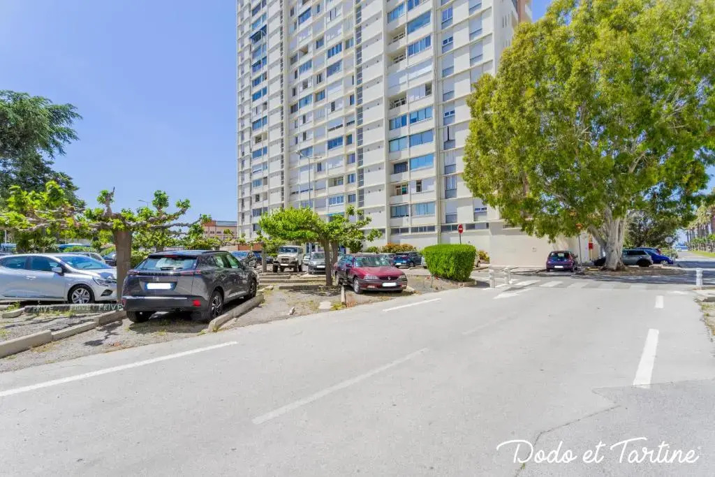 Sea view 3 bedroom with AC and parking - Dodo et Tartine