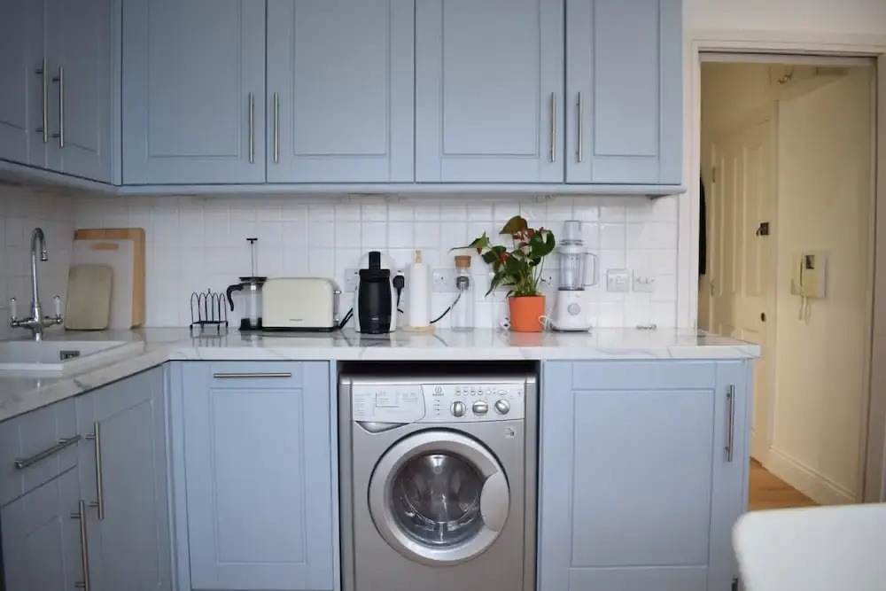 Bright 1 Bedroom Apartment in Wimbledon Park