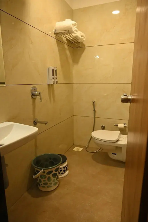 Hotel Embassy