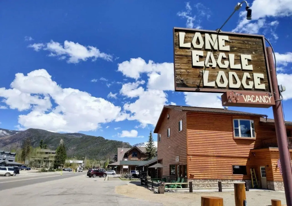 Lone Eagle Lodge