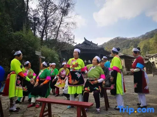 Wusheng Yisu (Yunfeng Tunbao Scenic Area)