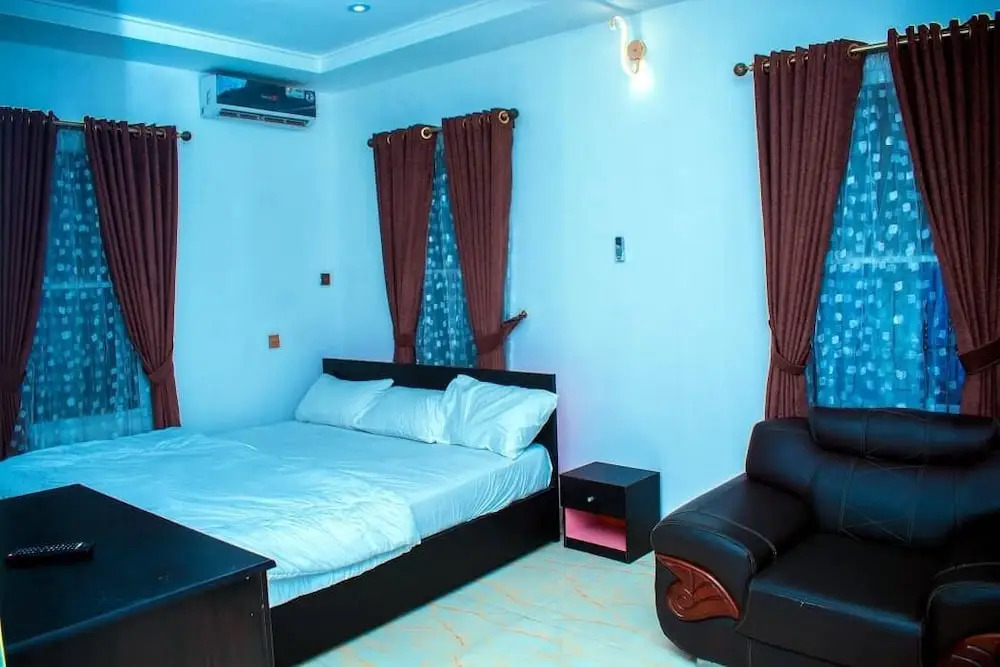 Mexiloyd Luxury Rooms & Suites