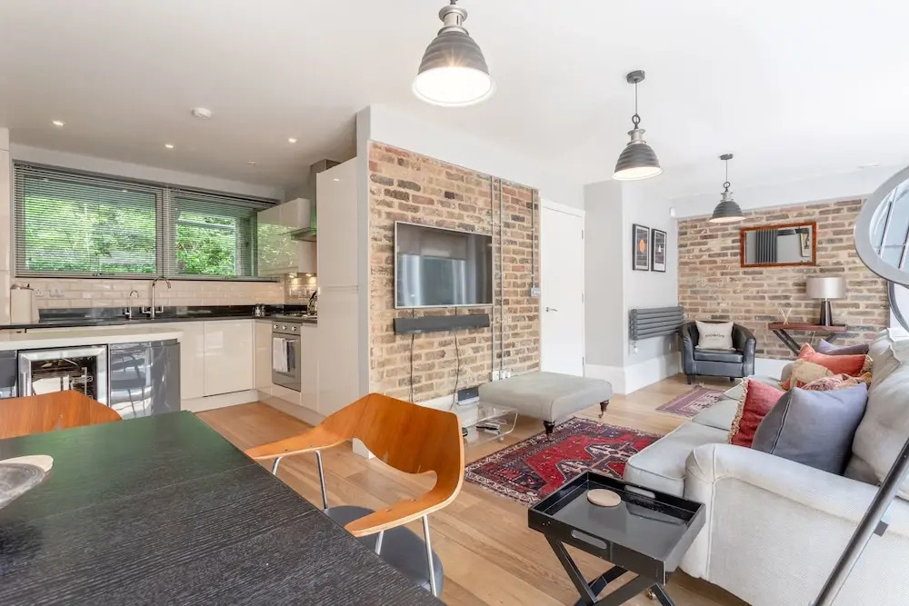 Chic 2 Bedroom Garden House in Dalston