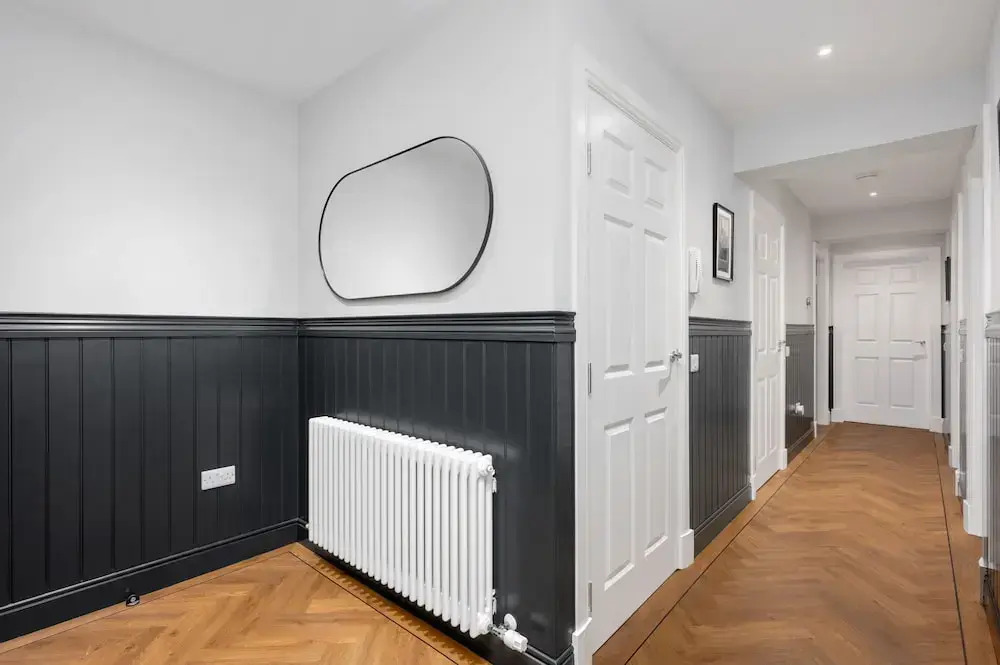 314 Reid's Corner - by Stay Dunfermline
