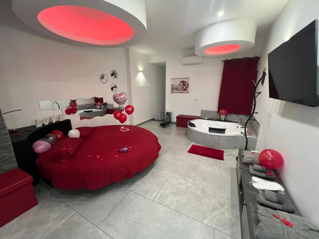 Suite88 (Adults Only)