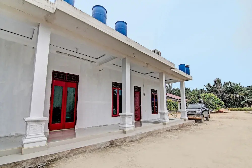 Hotel O Wisma Cendana Syariah Near PASAR FLAMBOYAN