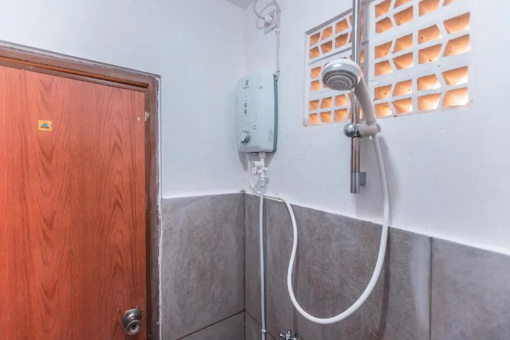 OYO 947 Angel Home Stay Syariah Near Atrium Pondok Gede, Museum Monumen Pancasila, Taman Mini