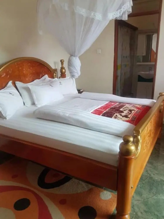 Pope Paul V1 Memorial Hotel