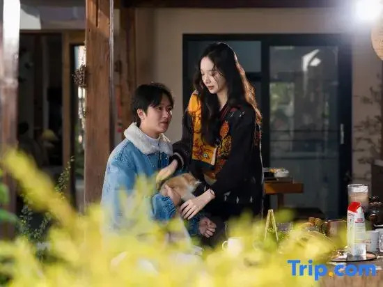 Mangshi Yunshangju Holiday Boutique Homestay (Dai Ancient Town Branch)