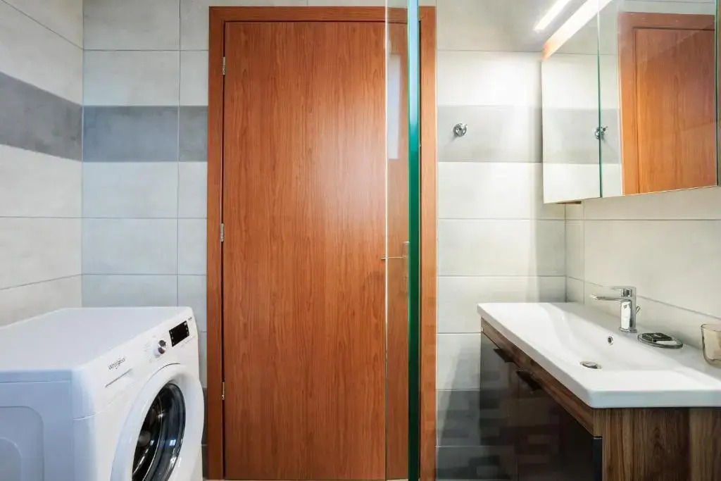 Georgia seaview apartment B1