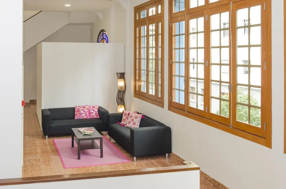 La Fabrica Urban Hostel