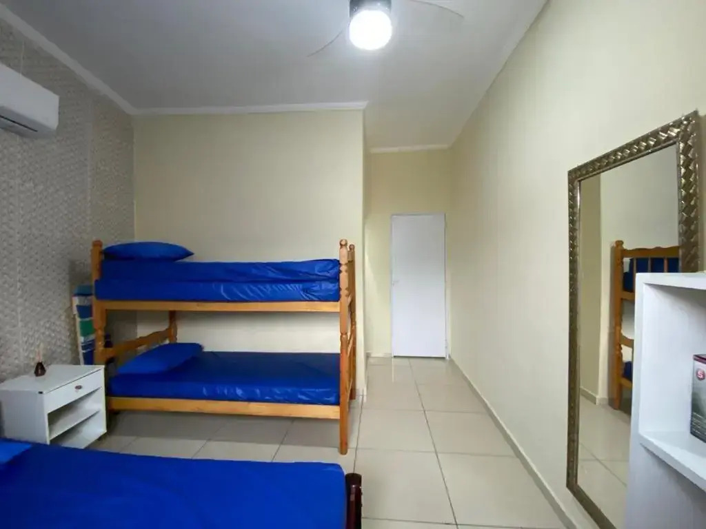 Casa aconchegante prox ao Sesc Bertioga 2 quartos, 2 banheiros