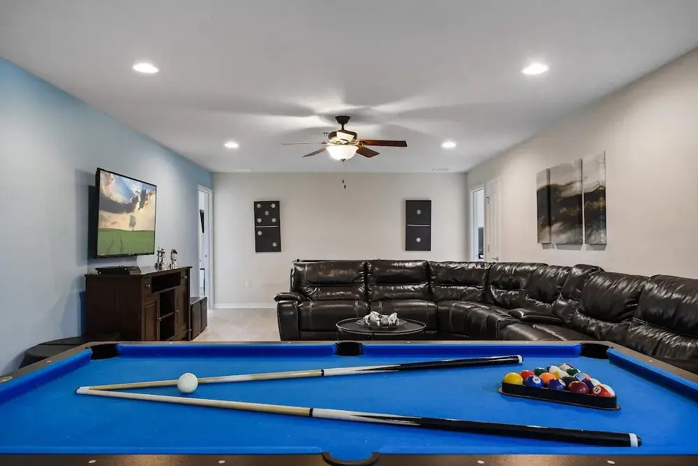 Ultimate 8BR Family Fun in Resort Near Disney!