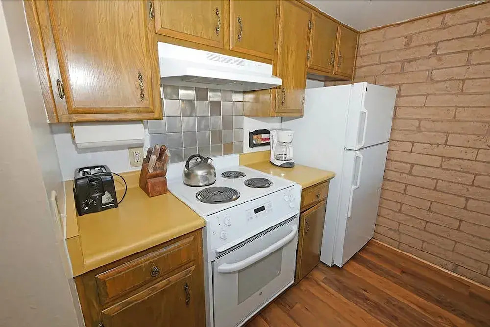 439 Ala Wai Blvd., 140 - 3 Br condo by RedAwning