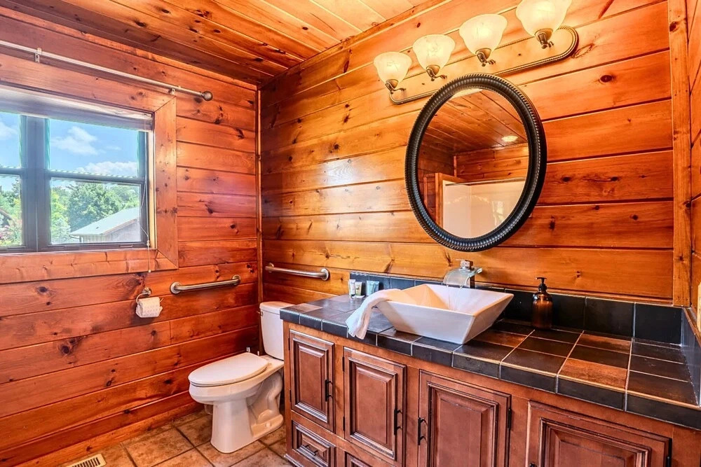 NEW Lux 4 BR Pigeon Forge Dollywood Hot Tub