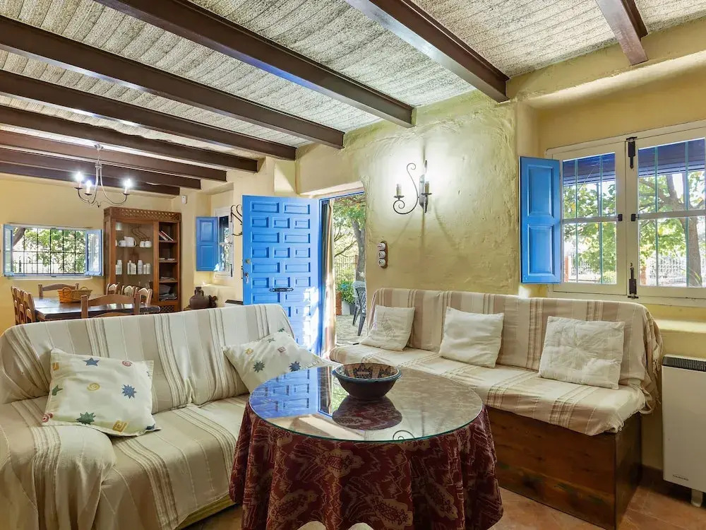Delightful Mansion in Huétor-Tájar near Sea