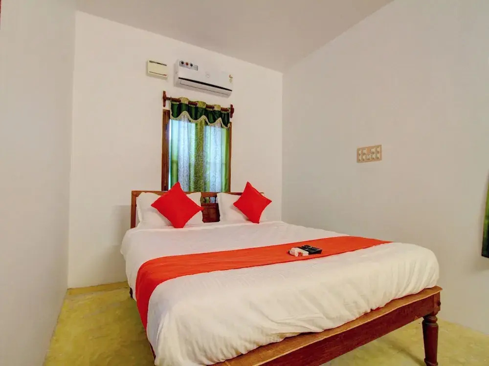 OYO 14414 Home OYO Home 1BHK Studio Near Quiet Beach