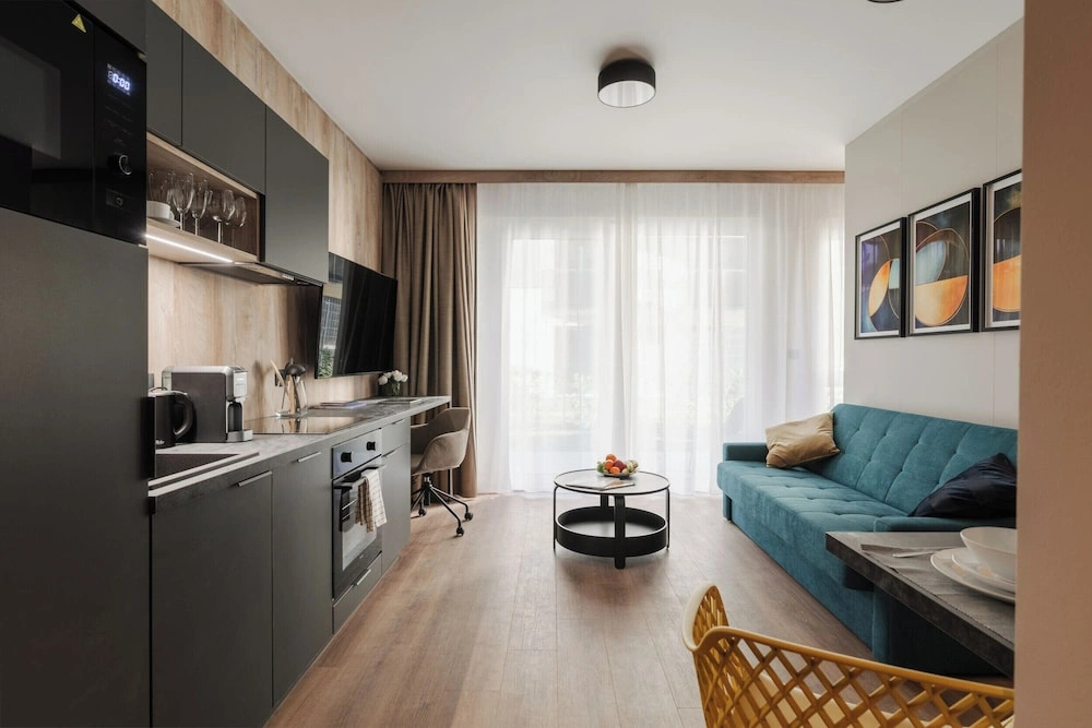 Avenue Apartments