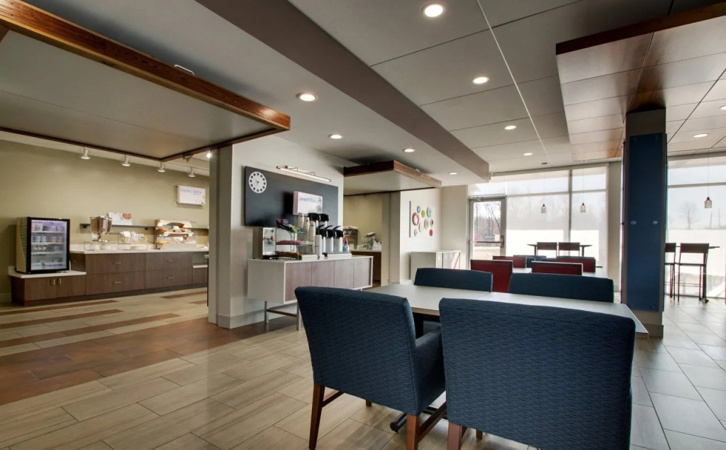 Holiday Inn Express & Suites - Mount Vernon by IHG
