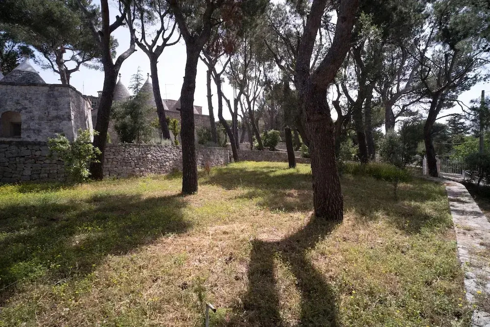 Trullo Bosco Selva Fasano by Typney