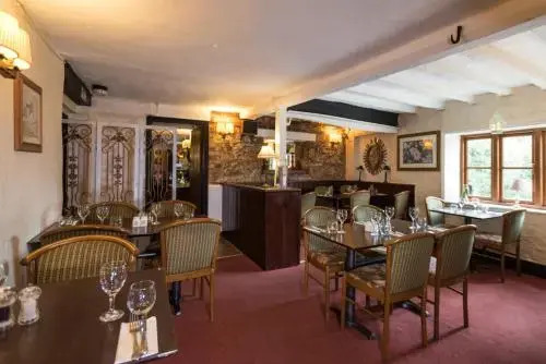 Golden Lion Hotel