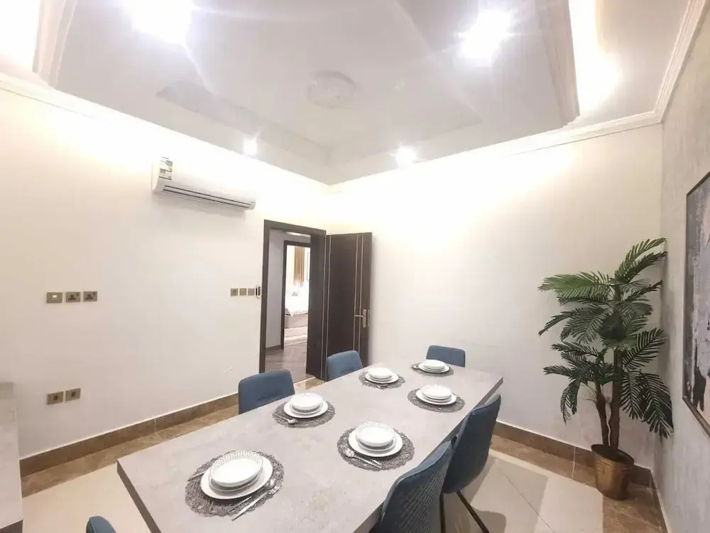 HOMETEL KHOZAMa