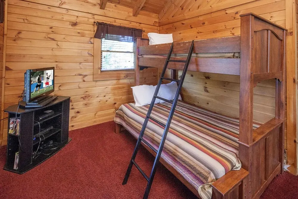 Smoky Mountain Escape by Heritage Cabin Rentals