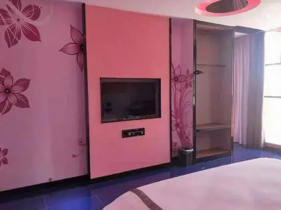 Pingguo Weisner Theme Hotel