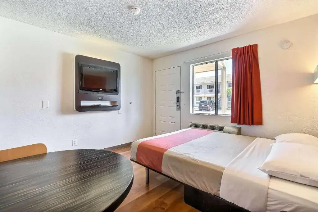 Motel 6 Oakland Airport