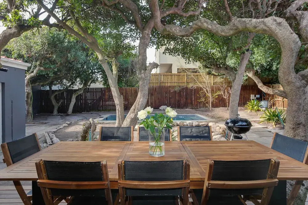 Long Beach Holiday House