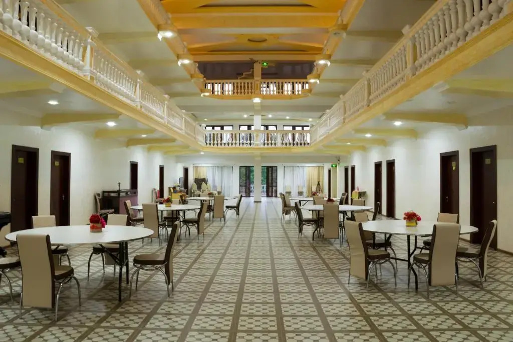 Sunrise Hotel