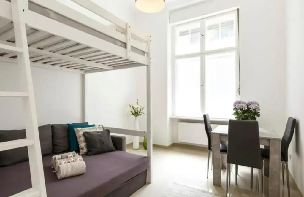 Nice City Center Studio