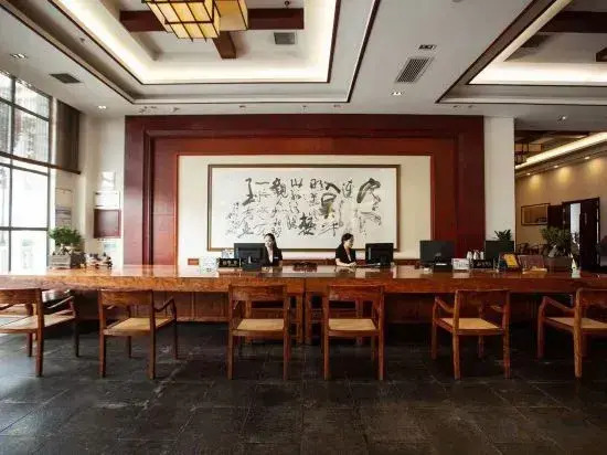 Fukang Sunshine Holiday Hotel