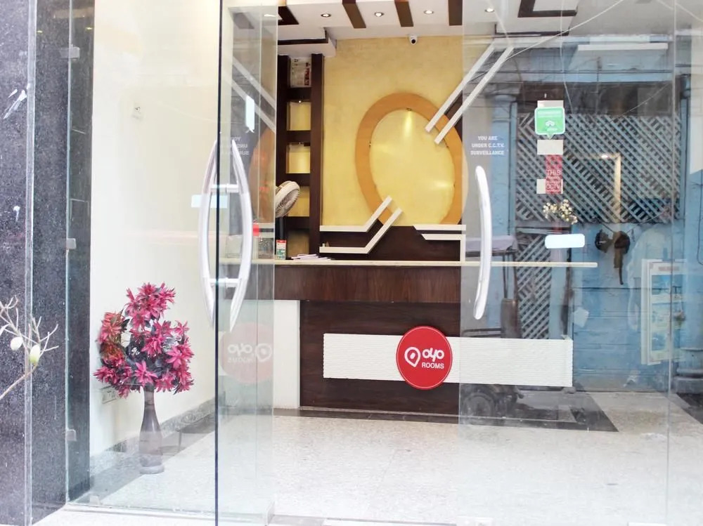 Hotel S B Inn Near New Delhi railway Station Paharganj