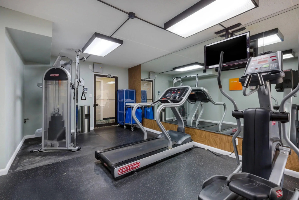 Comfort Inn & Suites Alexandria West