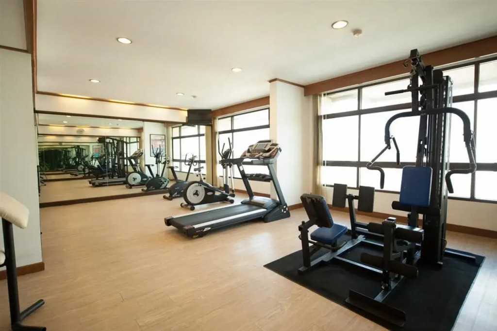 Pinnacle Lumpini Park Hotel