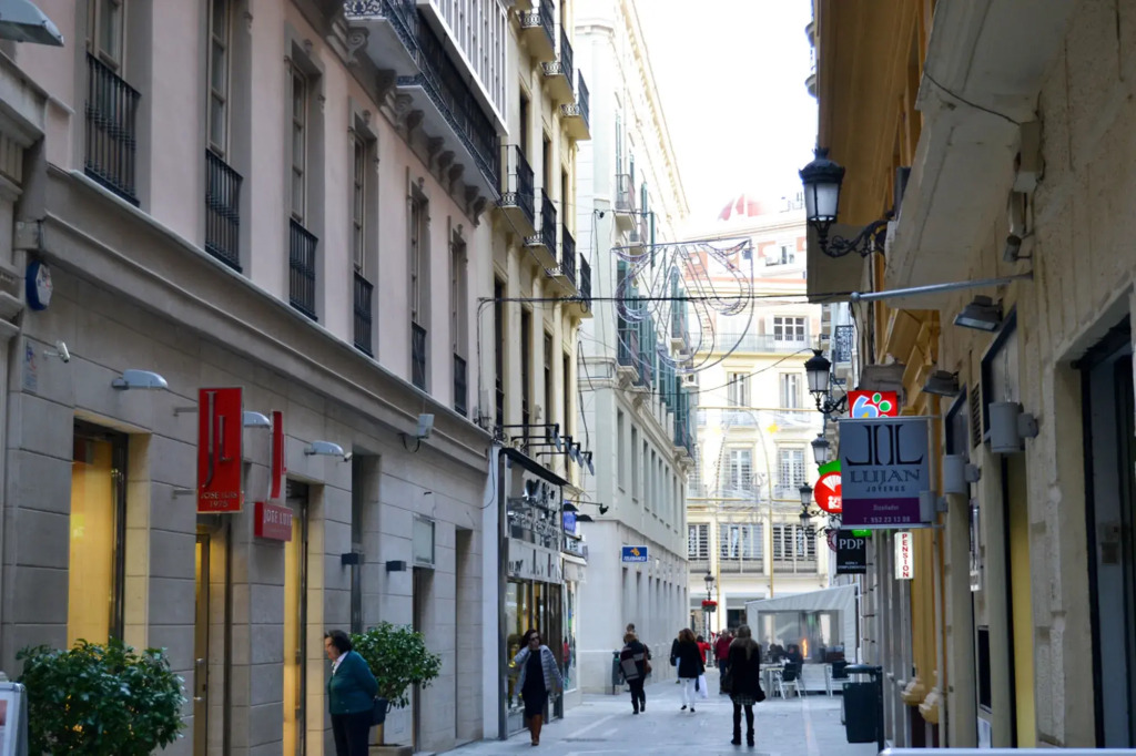 Debambú Larios