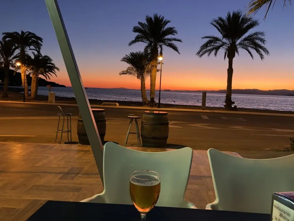 Penthouse 50m from sea, high spot for scuba deep sea diving in a natural park