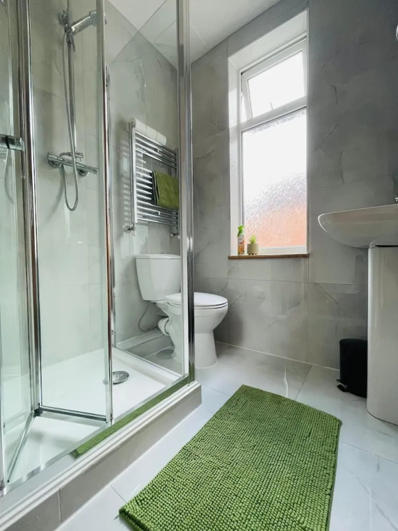 4-bed House Sleeps 7 With Garden