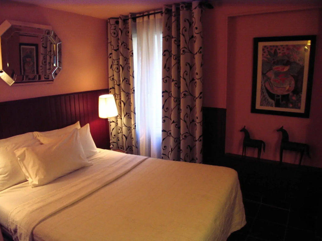 Walled off Hotel Paris