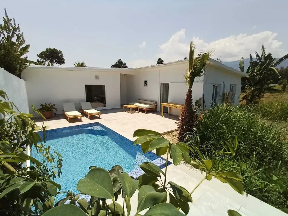 Kiris Garden Hotel