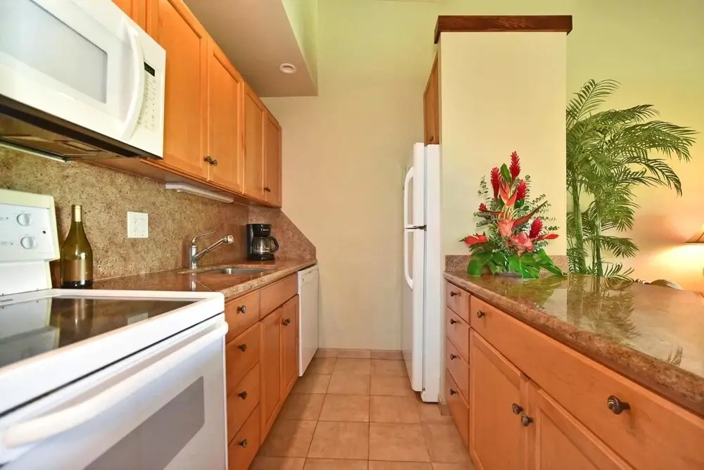 K B M Resorts- Nas-f248 Beautiful 1bd, Ocean-front, Easy Access, Steps to the Ocean!
