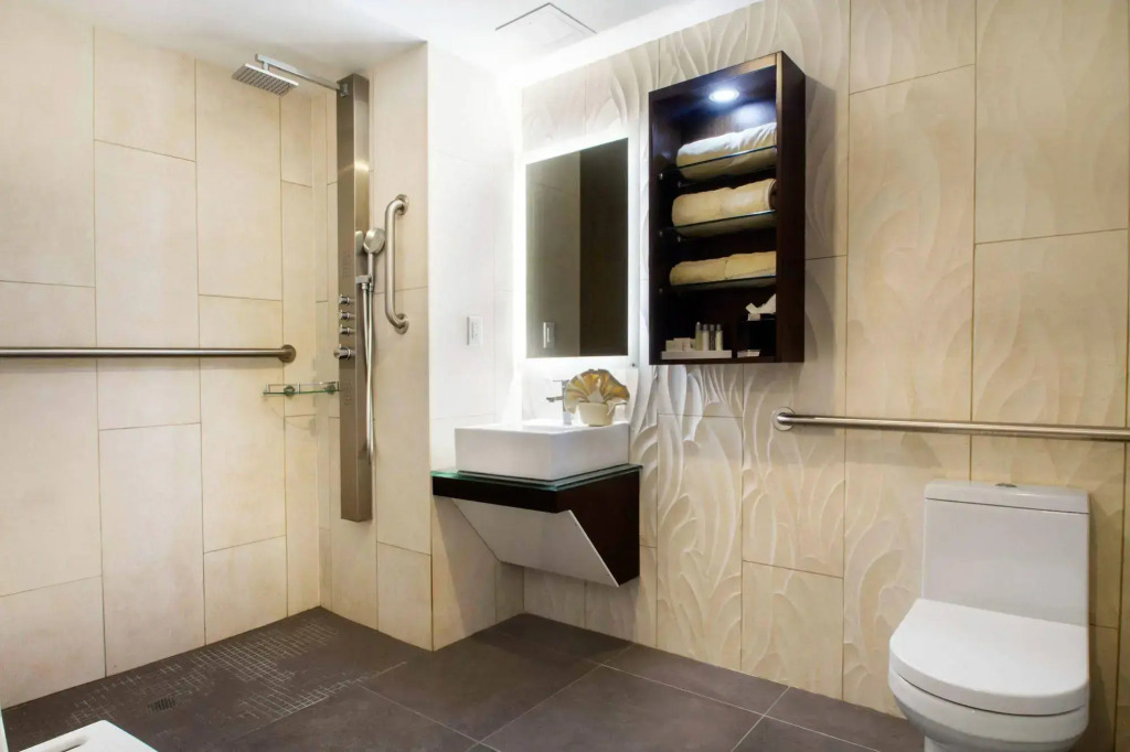 The Vue Hotel, Ascend Hotel Collection